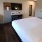 Microtel Inn & Suites by Wyndham Milford - ميلفورد