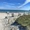 Strandvilla Seeadler hinter Düne und Meer - Binz