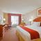 Holiday Inn Express Hotel & Suites Logansport, an IHG Hotel