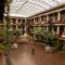 Hotel D’Monica