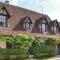 Cozy Home In Lye With Wifi - Lye