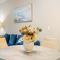 2 Bedrooms/2 Bathrooms Private Apartment with kitchen/pool
