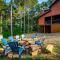 Iron Horse Lodge sleeps 18, Games, Fire Pit, Hot Tub, EV, more