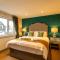 Holly Lodge Guest House with FREE off site health club - Windermere