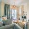 Stylish Waterfront Apartment With Views on Canal - Dubaj