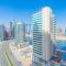 Stylish Waterfront Apartment With Views on Canal - Dubaj