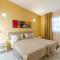 Vista Verde - Adults Only