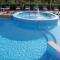 2 bedrooms appartement with shared pool jacuzzi and enclosed garden at Vieste