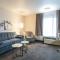 Oxford Suites Portland - Jantzen Beach