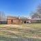 Fayetteville Home with Hot Tub about 3 Mi to U of A!