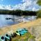 Spacious, Sunny Lake House! Close to ski trails. - Windsor