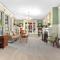 DeBary Inn