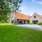 Loweide Lodges & Holiday Homes near Bruges