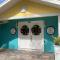 3Gulls Inn Ozona-Boutique Hotel-Steps from Restaurants & Brewery-SwimSpa Pool-Pet Friendly 3Gulls Inn Ozona-Boutique Hotel-Steps from Restaurants & Brewery-SwimSpa Pool-Pet Friendly