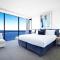 Circle on Cavill Sub Penthouse w/ 4 bedrooms