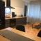 EU metro station, City Center, lovely 3-bedroom apartment, free parking