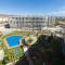 Top floor sea view central holiday home