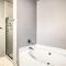Family Home with Community Perks in Peoria