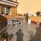 Grosse Terrasse. Modern. Home office. Solarium