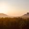 Choona Lodge 'view of sigiriya & pidurangala with sunrise' - 锡吉里亚