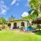 La Petite Maison and Sea Splash