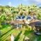La Petite Maison and Sea Splash