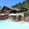 Les Chalets de la Serraz