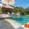 Villa Hidden Pearl, with private cook and pool - Каранґасем