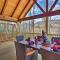 Family Cabin with Hot Tub 12 Mi to Beech Mountain!