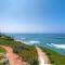 Oceanfront Villa with Private Beach Access, Remodeled Kitchen - Carlsbad