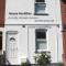 Victorian Terrace Old Stoke - With Self Check In and Free Parking - Rooms at ipswichdigs