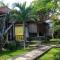 COCONUT BEACH BUNGALOWs & WARUNG - Amed