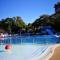 "Bungalow familial à Saint-Brevin-les-Pins avec piscine partagée"