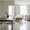 Spacious and central apartment with private sauna - هلسنكي