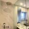 Luxurious Penthouse Suite direct at sea