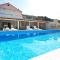 Holiday Home Zdenko 1 by Interhome