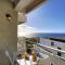 Lido Life Apartment by LovelyStay
