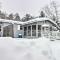 Cozy Crosby Cabin Near Serpent Lake and Main St - Crosby