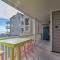 Ocean-View Condo with Deck, Steps to Carolina Beach! - كارولينا بيتش