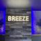 BREEZE SUITES - LUXURY GROUP ACCOM - SLEEPS 19