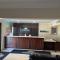 Days Inn by Wyndham Indio - إنديو