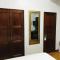 Larqa Park Rooms