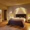 Seki Cave Hotel