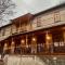 11 Luxury Apartments Metsovo.