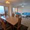 Midpoint Sea View - families only