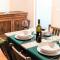 Hostly - La Pera Suite Apartment - 2 Bedrooms, Full Center