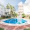 Lovely 2 Bedroom Apartment w/ large garden + pools