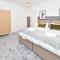 Elm House by YourStays - Lovely home in Cheshire, quiet residential street