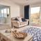 Port Side - Boutique Home with Outstanding River Views