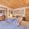Deck and Fireplace Log Cabin in Tahoe Donner! - Truckee